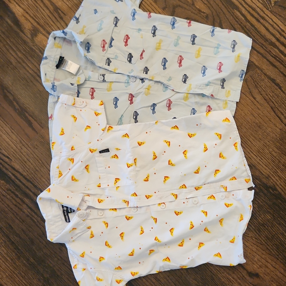 Lot 2 Boys Size 5/6 Button Downs
